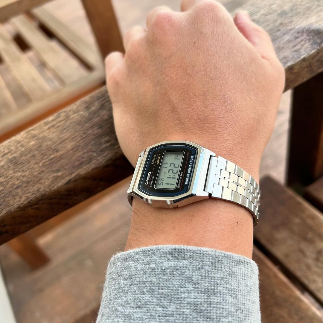 Retro Digital Watch – Stainless Steel, Water Resistant, Alarm, Chronograph